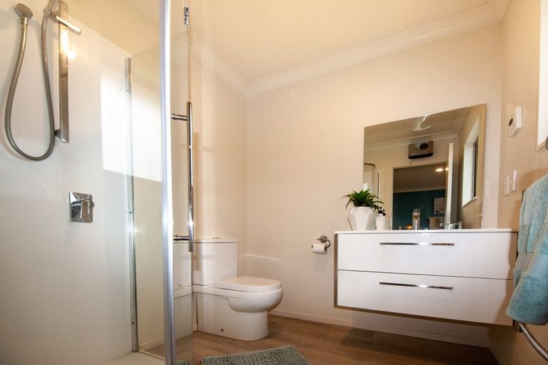 Photo of property in 10a Chippenham Grove, Churton Park, Wellington, 6037