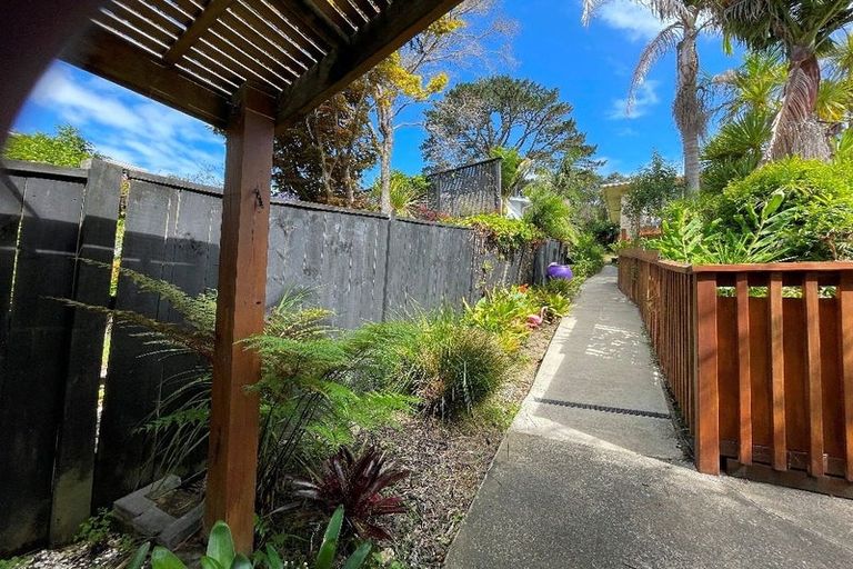 Photo of property in 85 Park Rise, Campbells Bay, Auckland, 0630