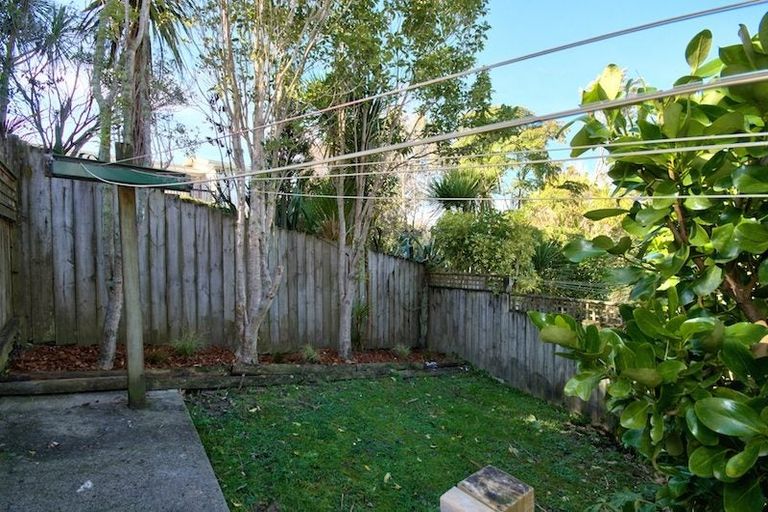 Photo of property in 15/193 Eskdale Road, Birkenhead, Auckland, 0626