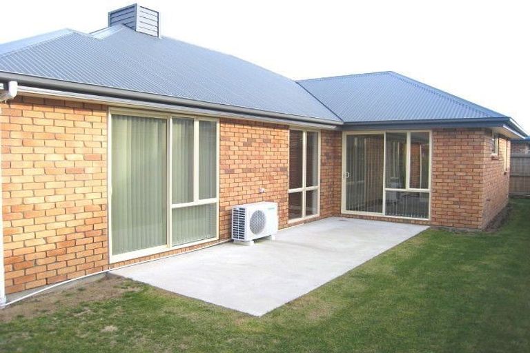 Photo of property in 122 Rolleston Drive, Rolleston, 7614