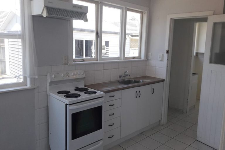 Photo of property in 1/50 Halsey Road, Manurewa, Auckland, 2102