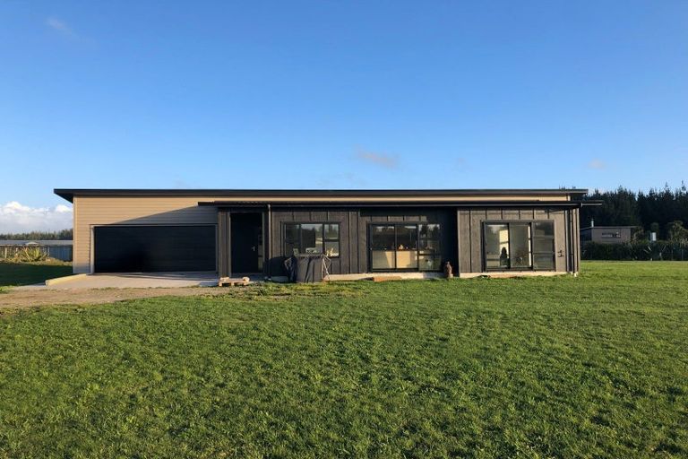 Photo of property in 14 Truebridge Drive, Waitarere, Levin, 5510