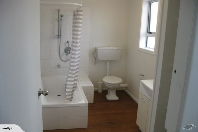 Photo of property in 37e Frankmoore Avenue, Johnsonville, Wellington, 6037