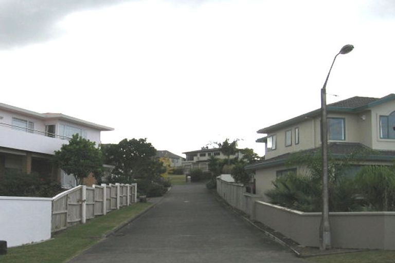 Photo of property in 24 Reflection Drive, West Harbour, Auckland, 0618