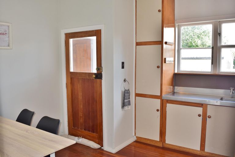 Photo of property in 7b Johnstone Street, Masterton, 5810