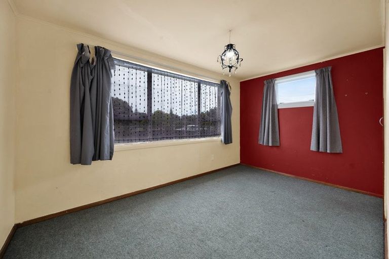 Photo of property in 9 Manawapou Road, Hawera, 4610