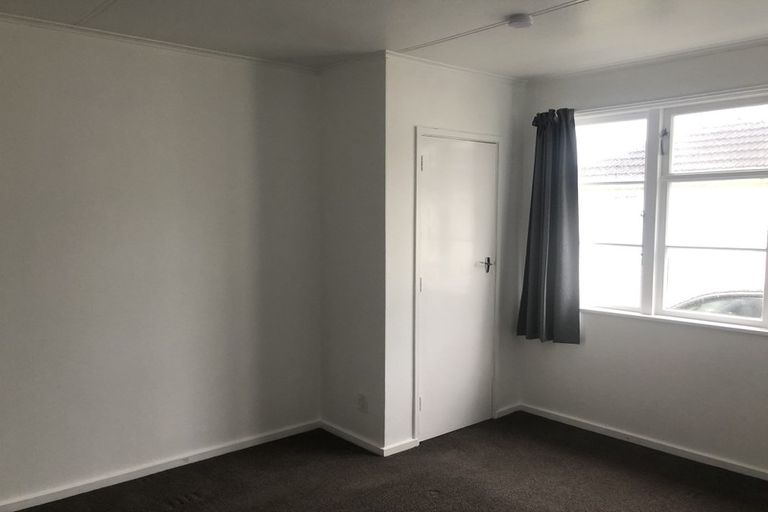 Photo of property in 7 Kotuku Street, Te Atatu Peninsula, Auckland, 0610