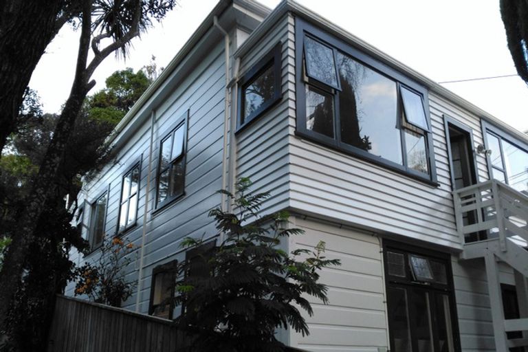 Photo of property in 61 Rolleston Street, Mount Cook, Wellington, 6021