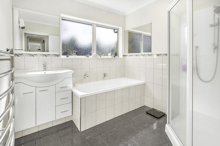 Photo of property in 35 Balfour Crescent, Riverlea, Hamilton, 3216