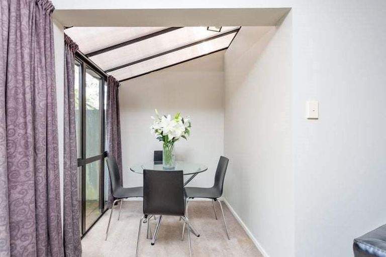 Photo of property in 33b Peverel Street, Riccarton, Christchurch, 8011