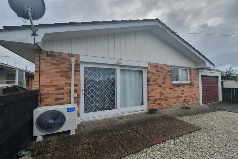 Photo of property in 2/1 Hill Road, Papatoetoe, Auckland, 2025