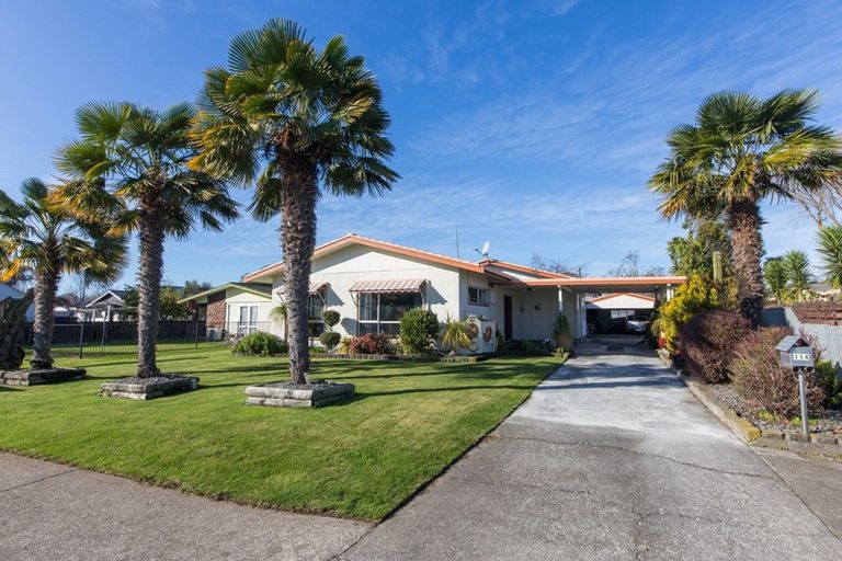 Photo of property in 114 Napier Road, Havelock North, 4130