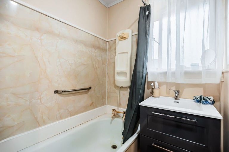 Photo of property in 37 Te Takinga Street, Turangi, 3334