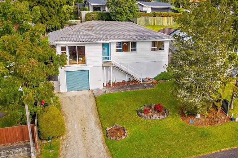 Photo of property in 54 Lemnos Place, Titirangi, Auckland, 0604