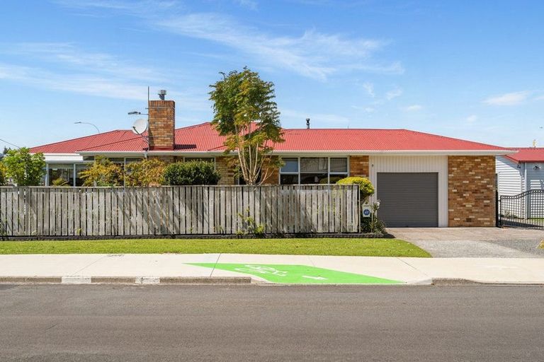 Photo of property in 2 Rimu Street, Gate Pa, Tauranga, 3112