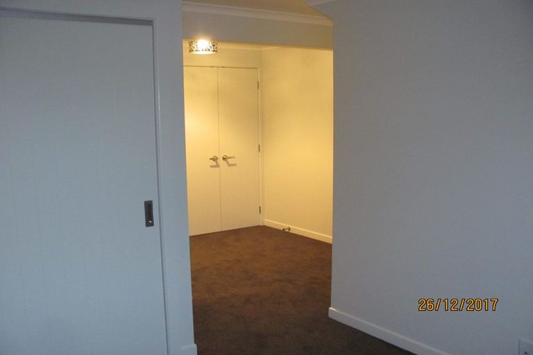 Photo of property in 12 Meadowvale Avenue, Forrest Hill, Auckland, 0620