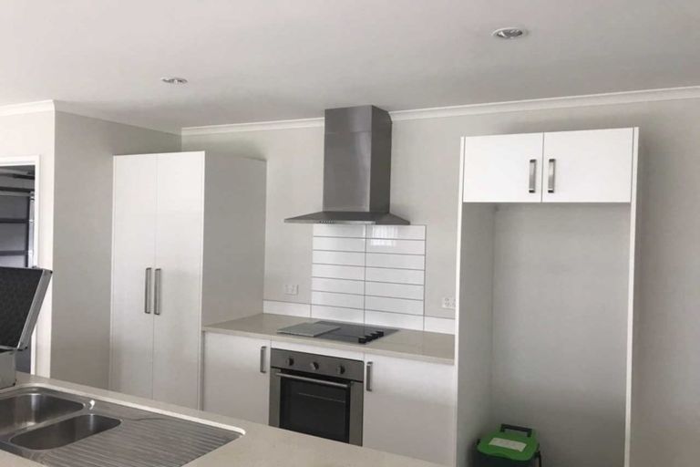 Photo of property in 17 Lamborn Drive, Papakura, 2110