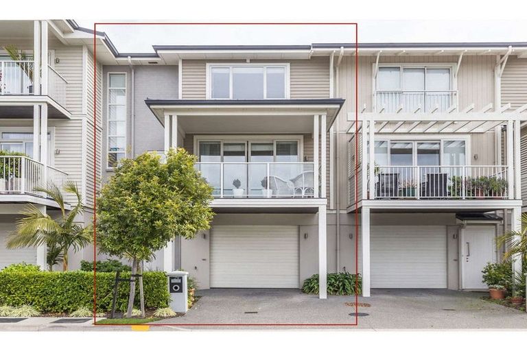 Photo of property in 29 Landmark Terrace, Orewa, 0931