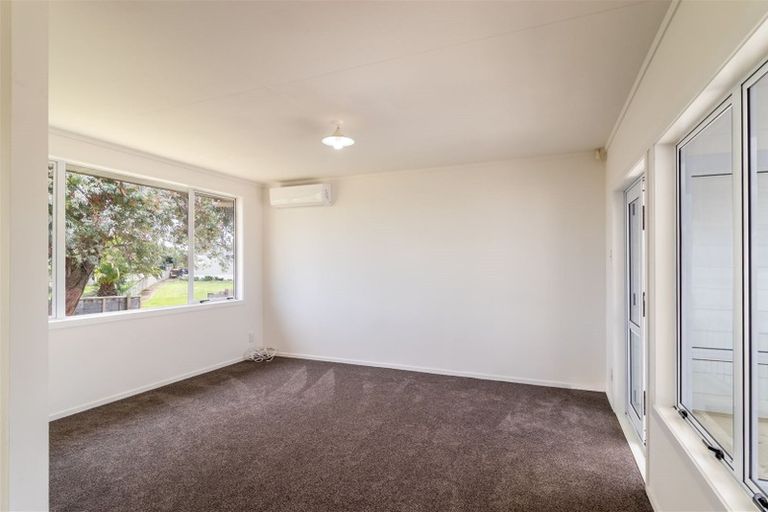 Photo of property in 73 Calthorp Close, Favona, Auckland, 2024
