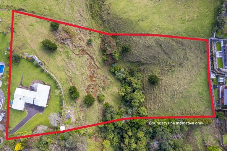 Photo of property in 6 Byron Place, Whalers Gate, New Plymouth, 4310