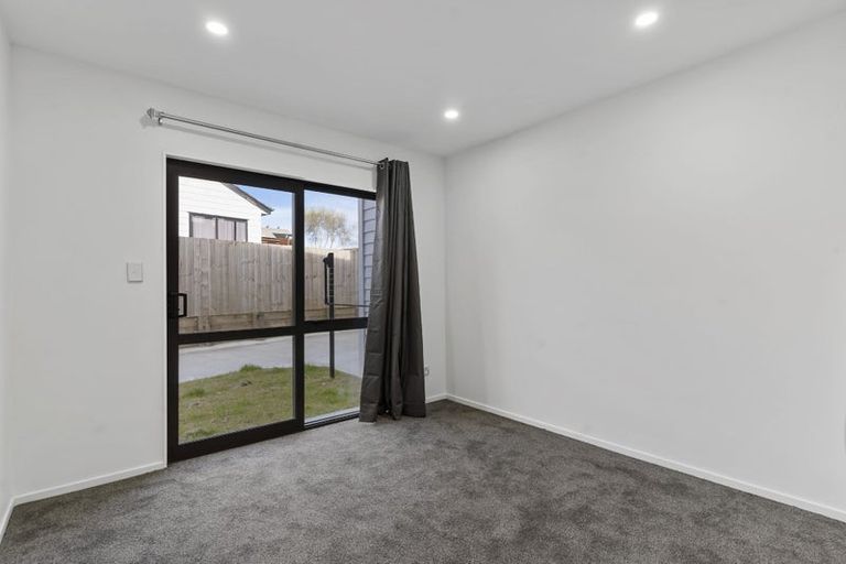 Photo of property in 2b Melleray Place, Randwick Park, Auckland, 2105