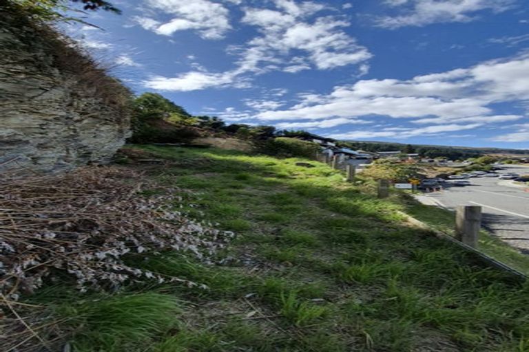 Photo of property in 28 Highview Terrace, Queenstown, 9300
