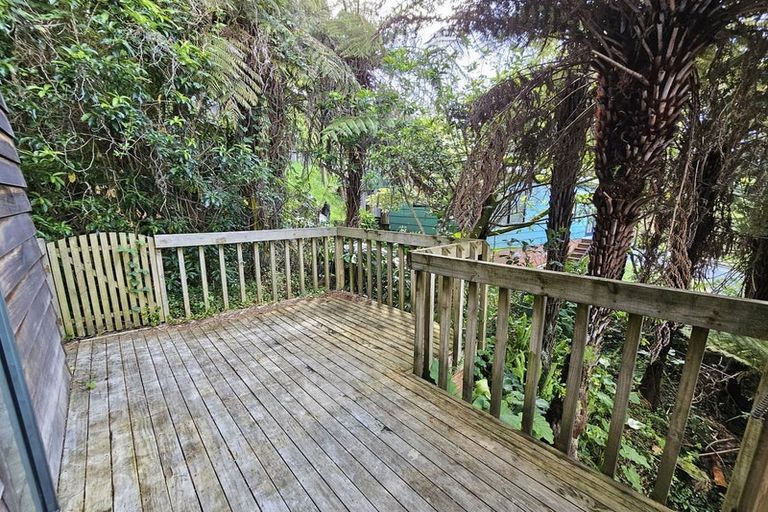 Photo of property in 52 Sunnyhaven Avenue, Beach Haven, Auckland, 0626