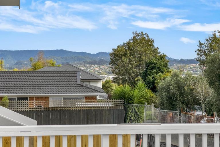 Photo of property in 4202a/2 Great North Road, Glendene, Auckland, 0602