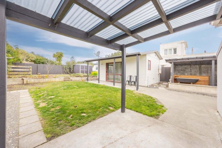 Photo of property in 9 Pukeko Place, Westshore, Napier, 4110