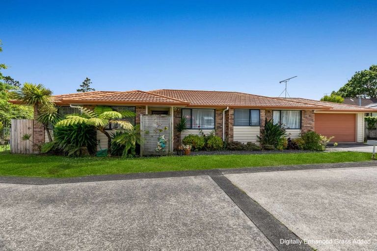 Photo of property in 169l Colwill Road, Massey, Auckland, 0614