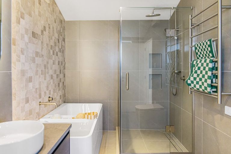 Photo of property in 12c Kowhai Road, Campbells Bay, Auckland, 0630