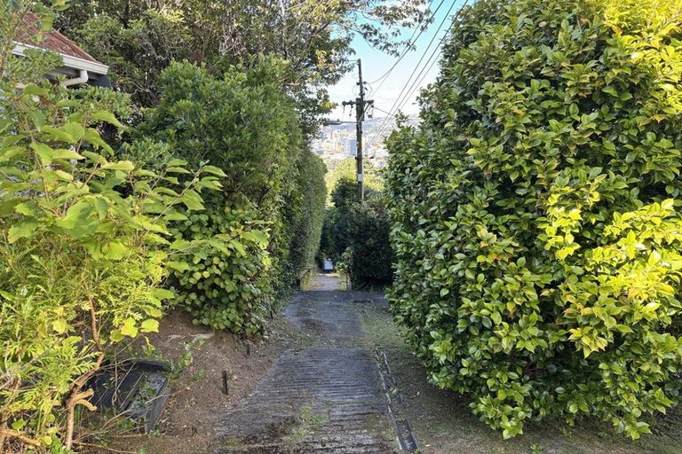 Photo of property in 51f2 Barnard Street, Wadestown, Wellington, 6012