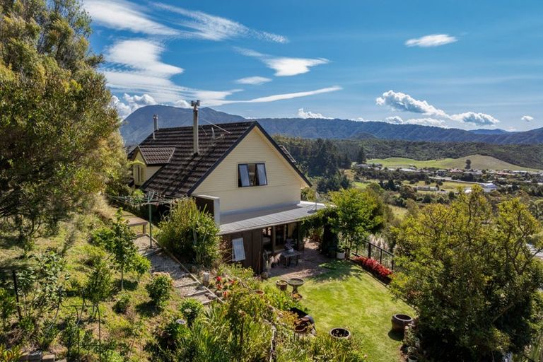 Photo of property in 51 Boons Valley Road, Waikawa, Picton, 7220
