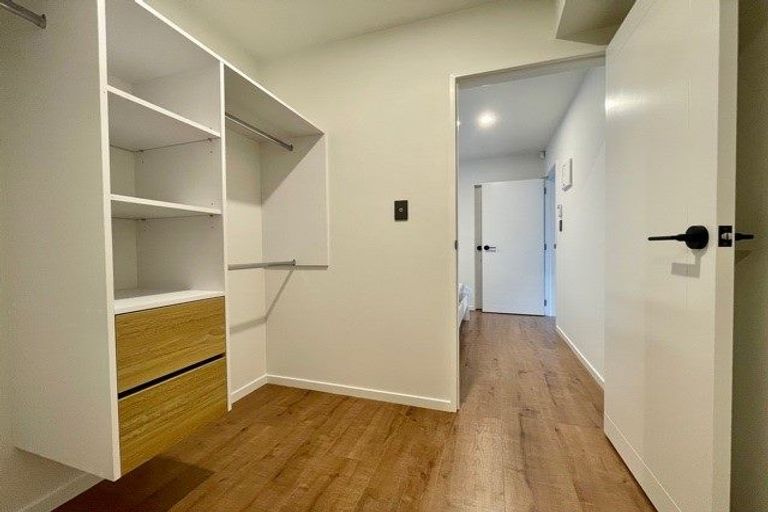 Photo of property in 1 Lawson Creek Street, Massey, Auckland, 0614