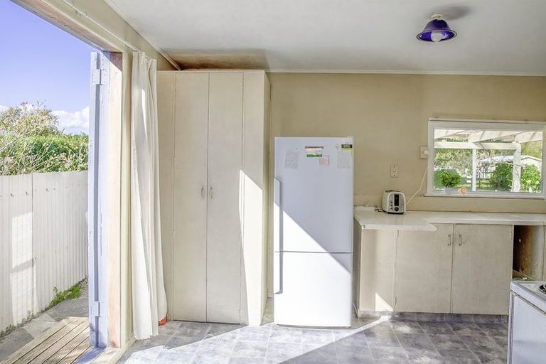 Photo of property in 24 Bennett Street, Waipawa, 4210