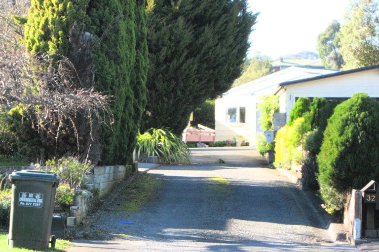 Photo of property in 23 Kaweka Place, Havelock North, 4130