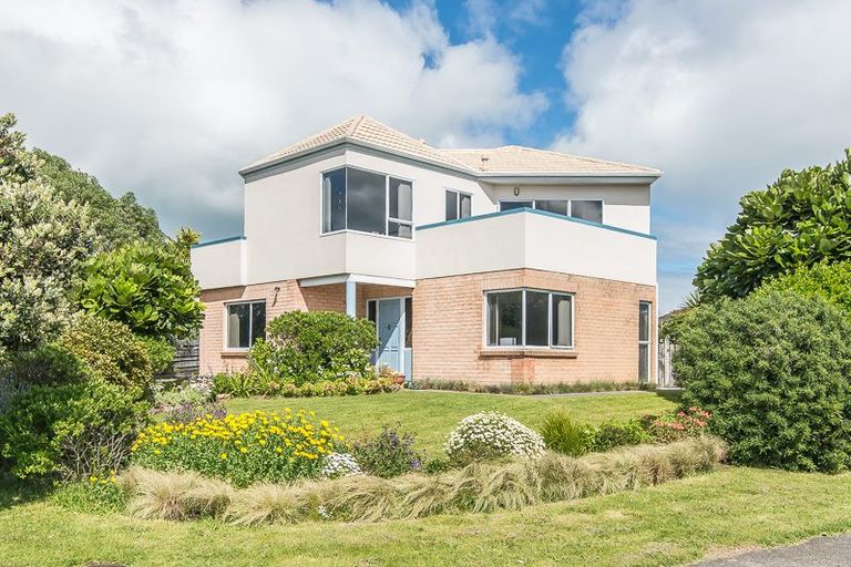 Photo of property in 292 Manly Street, Paraparaumu Beach, Paraparaumu, 5032