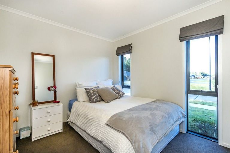 Photo of property in 61 Farnborough Way, Rolleston, 7615