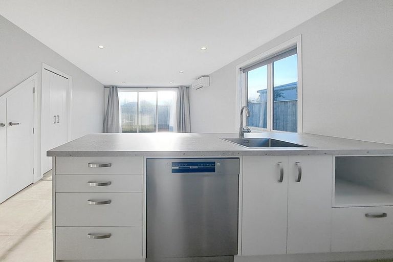 Photo of property in 11/41 Main Road, Wainuiomata, Lower Hutt, 5014
