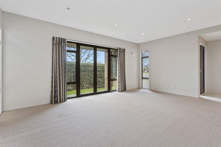 Photo of property in 8 Saracen Avenue, Northwood, Christchurch, 8051