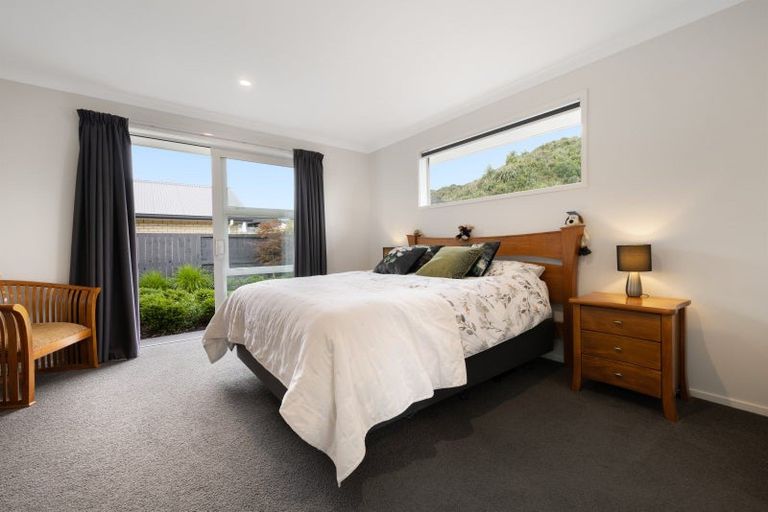 Photo of property in 21 Landing Drive, Pyes Pa, Tauranga, 3112