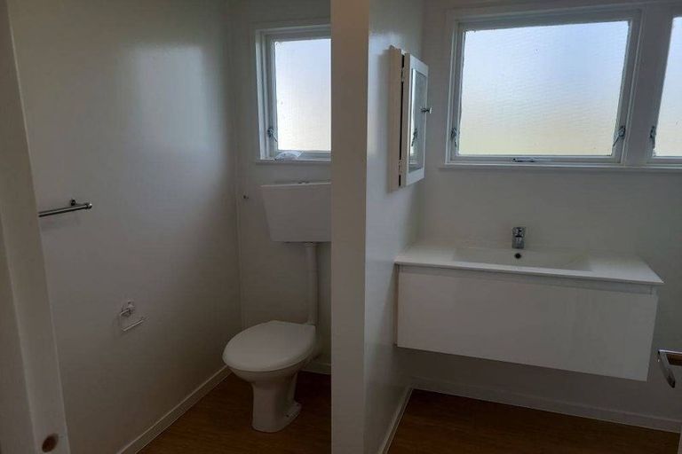 Photo of property in 18b Cresta Place, Onerahi, Whangarei, 0110