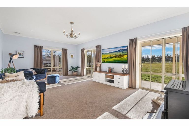 Photo of property in 460 Barkers Road, Loburn, Rangiora, 7472