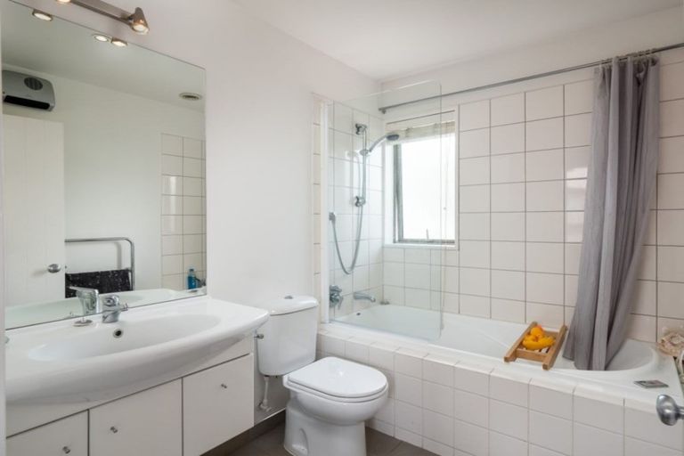 Photo of property in 109 Innes Road, St Albans, Christchurch, 8052