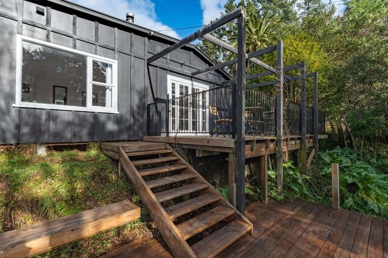 Photo of property in 806 Pohangina Road, Ashhurst, 4884