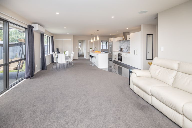 Photo of property in 22 Streamside Terrace, Kaiapoi, 7630