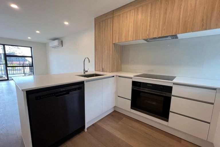 Photo of property in 47 Jabuka Street, Glen Eden, Auckland, 0602