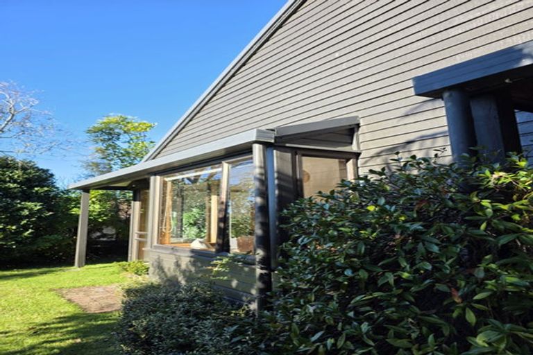Photo of property in 11 Cannon Street, Westown, New Plymouth, 4310