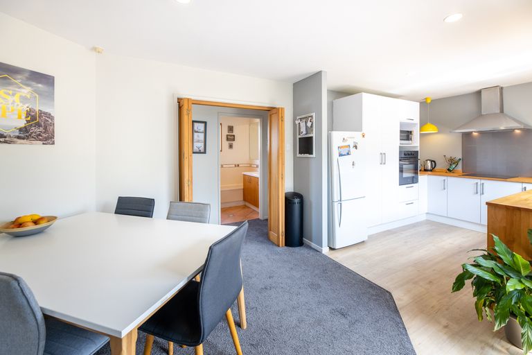 Photo of property in 725 Main Road North, Belfast, Christchurch, 8051
