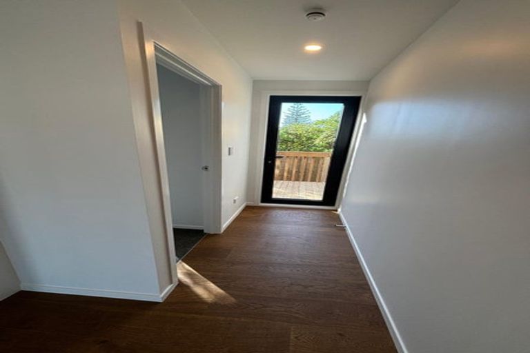 Photo of property in 35 Walmsley Road, Mangere, Auckland, 2022